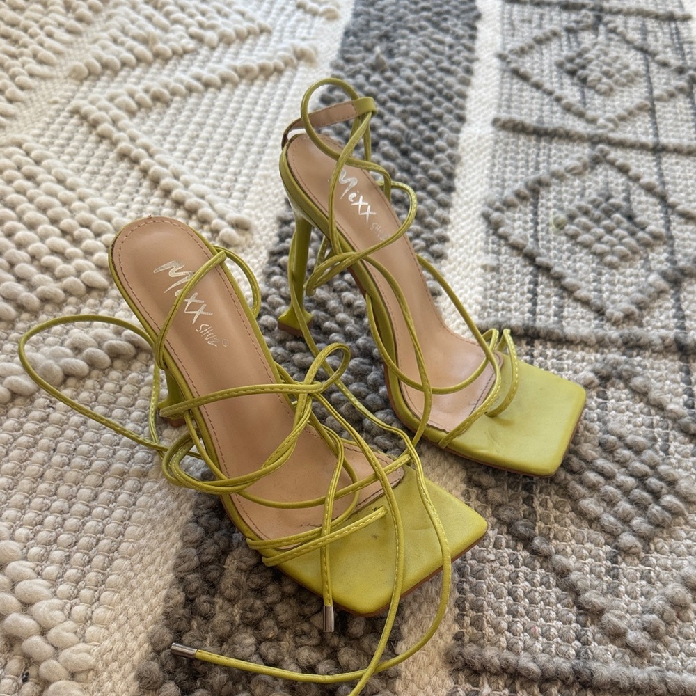 Mixx Women's Chartreuse Strappy Heels